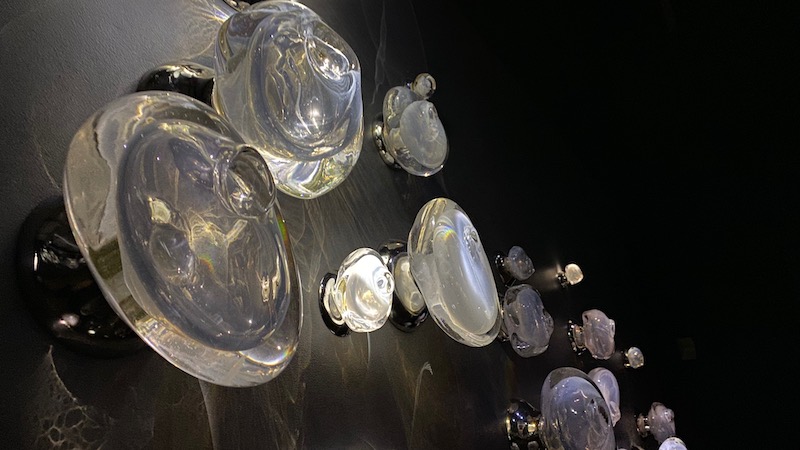 Artist Michael Skura employs Epson Projection in glass artwork