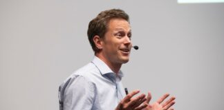 Jan van Houtte has been promoted to Executive Vice President of Barco’s Meeting Experience Business Unit.