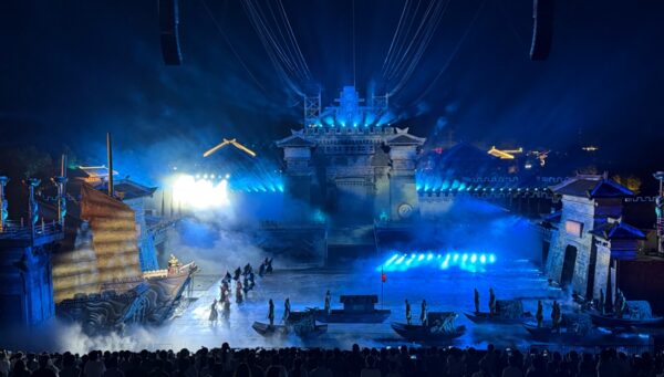 Christie DWU19-HS laser projectors deliver stunning visuals on the left citadel wall and the sails of a massive onstage warship (Images courtesy of Jianye Display)