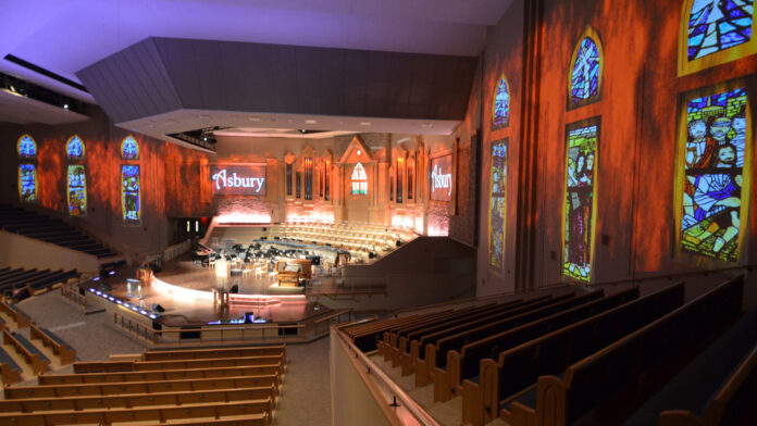 02_DigitalProjection_Venue_2_ Projection tech in a house of worship - Image credit: Digital Projection