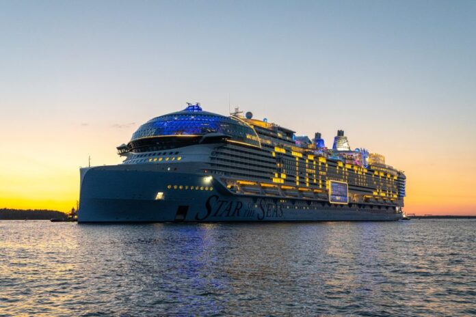 Samsung-Equips-Royal-Caribbeans-Star-of-the-Seas-With-More-Than-6000-Hospitality-TVs-and-Smart-Signage1-872x581