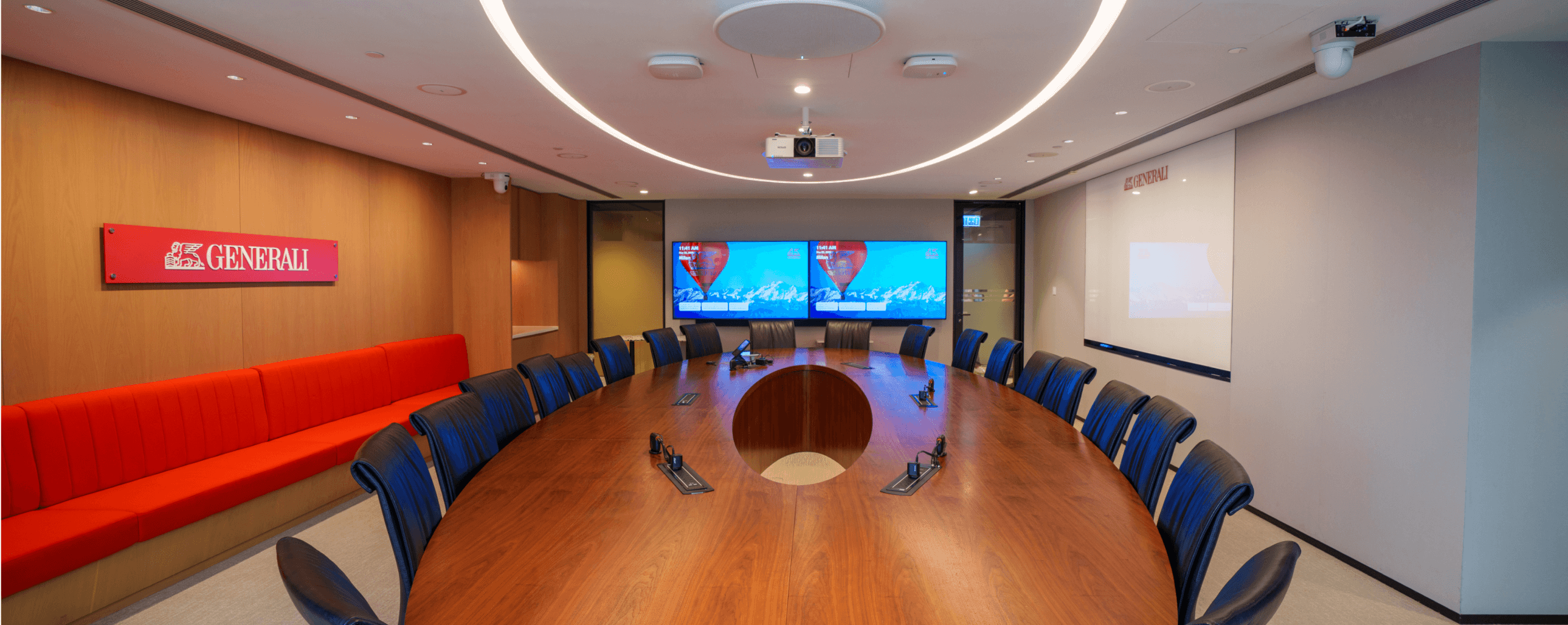 Generali 香港利用Crestron AV-over-IP 技术实现工作空间现代化