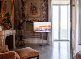 PPDS brings modern luxury and limitless entertainment to historic five star Bellevue Syrene hotel with Philips MediaSuite TV installations