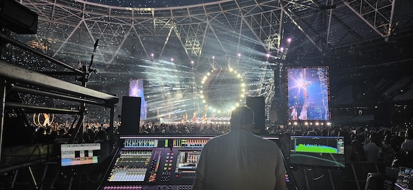 3_DiGiCo_Take_That_LOWRES